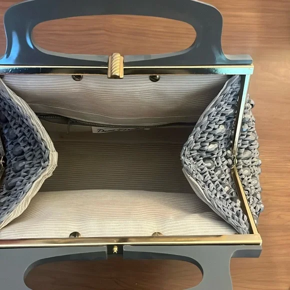 Vintage Dena of Dallas-made in Italy gray beaded handbag - Picture 4 of 11